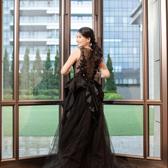 Meet your Posher, Jenni - Picture 3 of 6